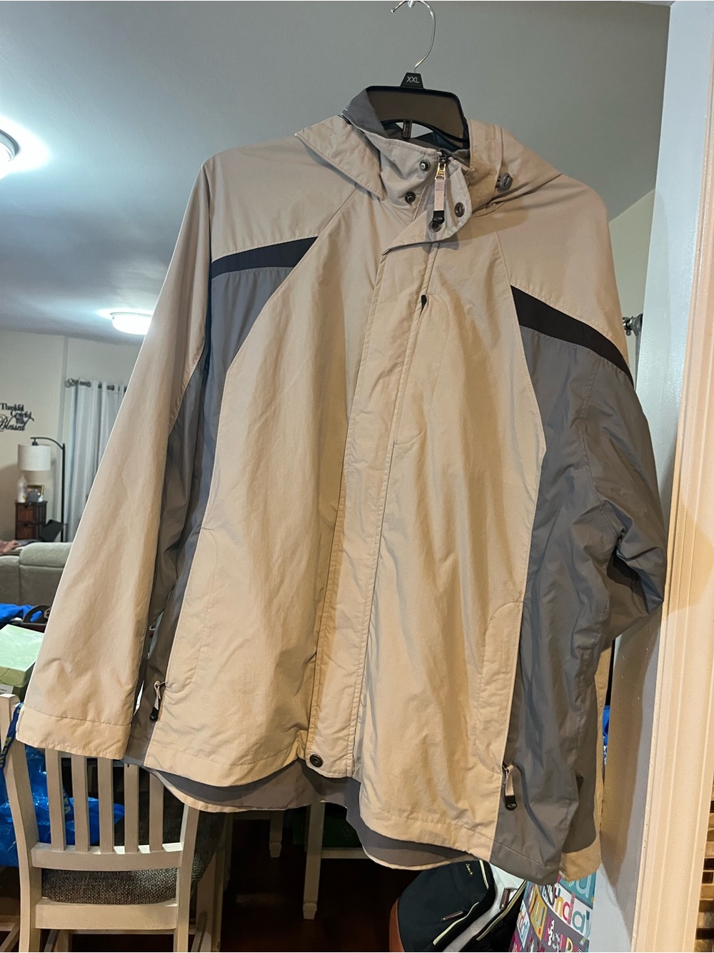 C9 by champion Men's Lightweight Hooded Jacket in Beige and Gray xl